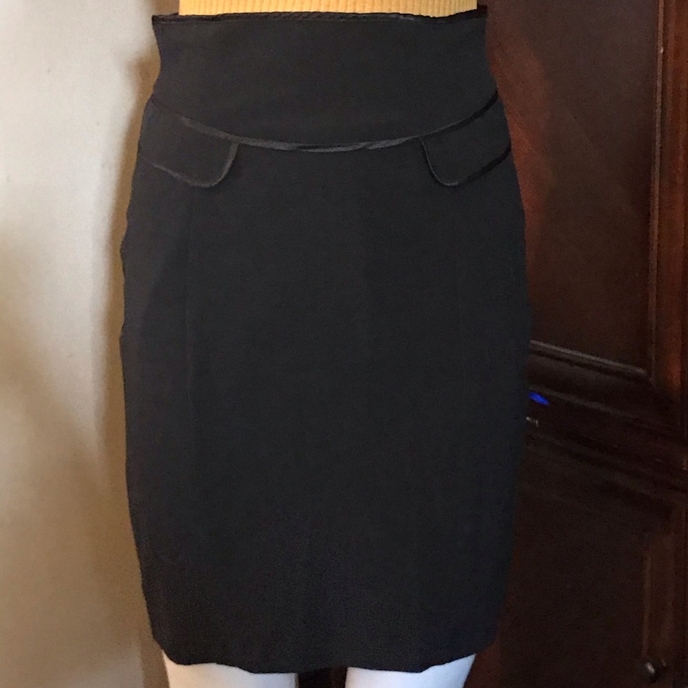 🆕 Expert Design Black Midi Skirt-Small